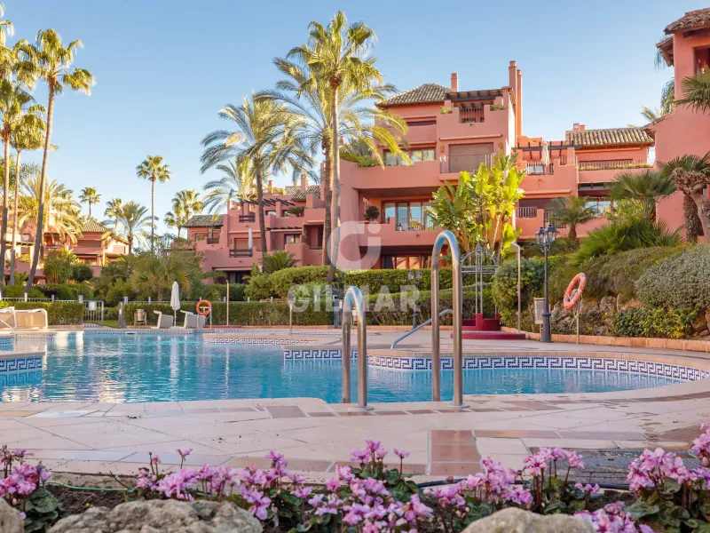Duplex penthouse in Estepona Este - Málaga