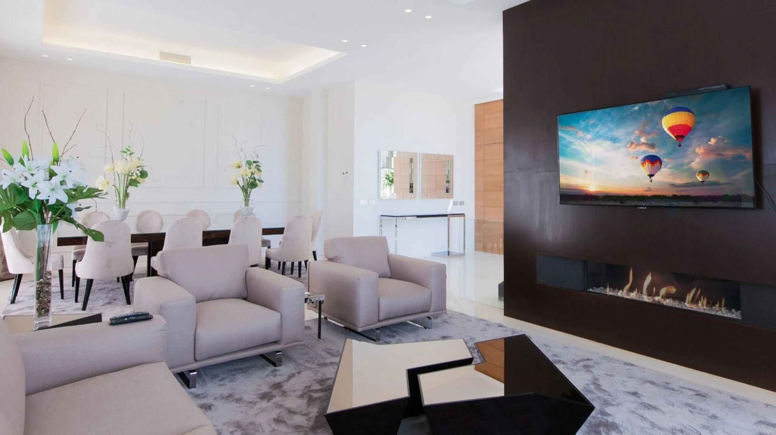 ? **Detached Villa in El Rosario, East Marbella**