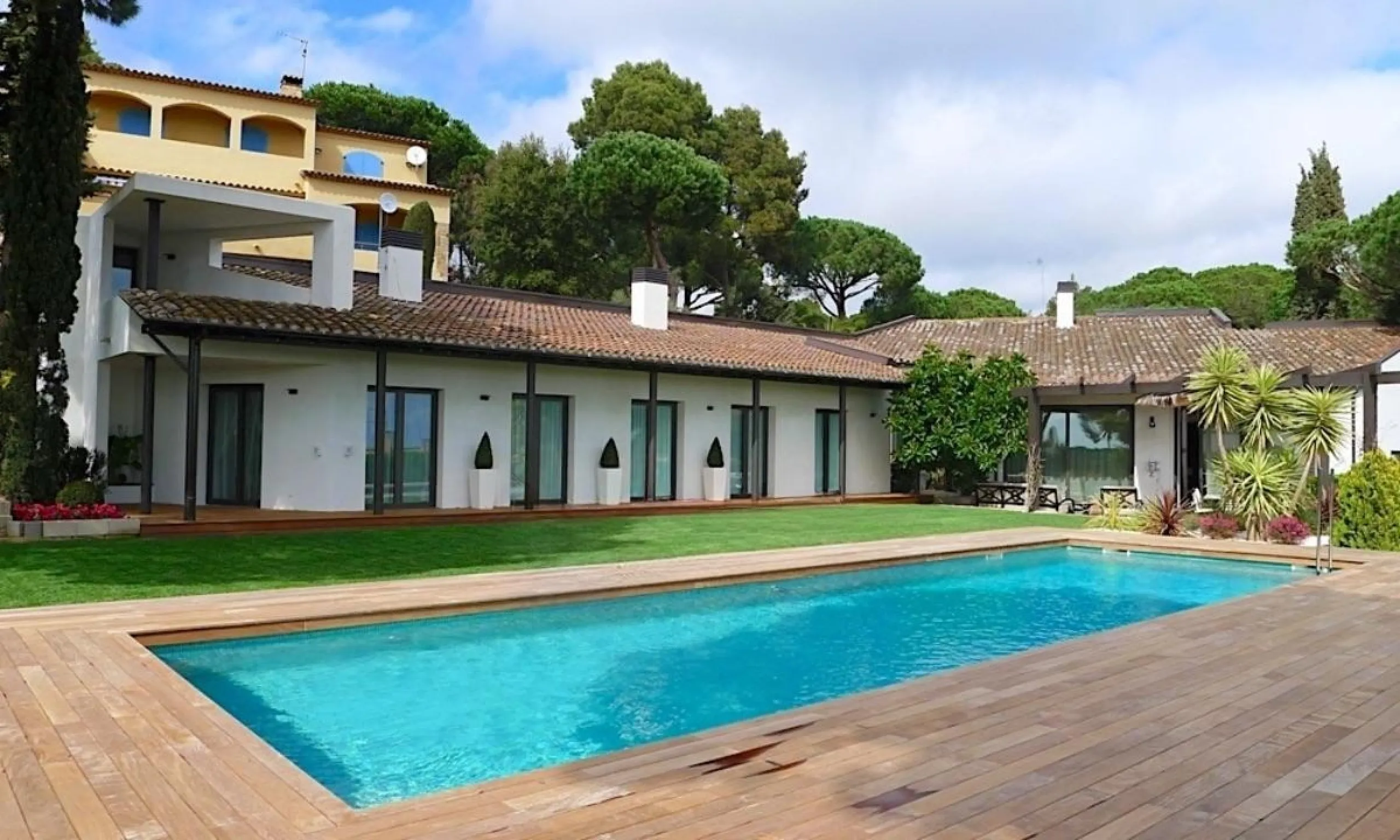 Contemporary Designer Villa with Sea Views in Calonge, Costa Brava