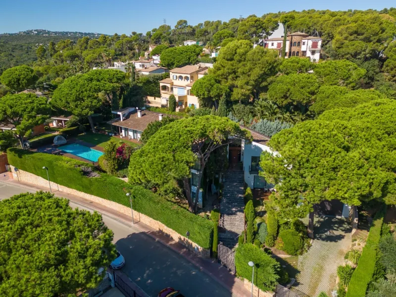 Contemporary Designer Villa with Sea Views in Calonge, Costa Brava