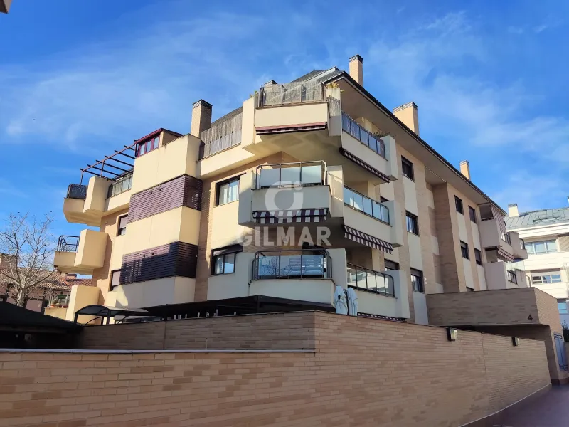 Duplex penthouse in Boadilla del Monte - Madrid