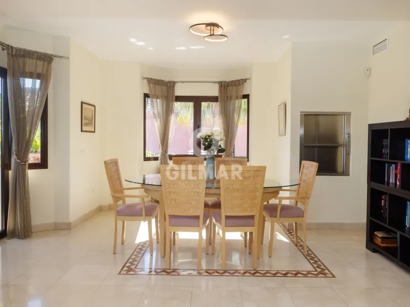 Villa in Marbella Este - Málaga