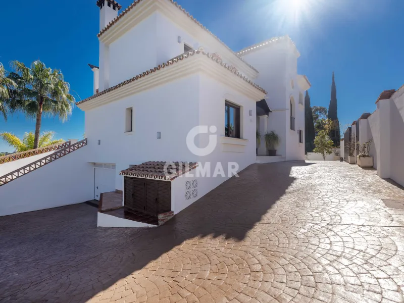 Villa in Marbella Este - Málaga