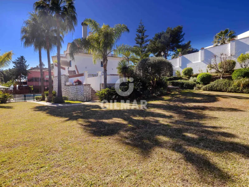 Villa in Marbella Este - Málaga