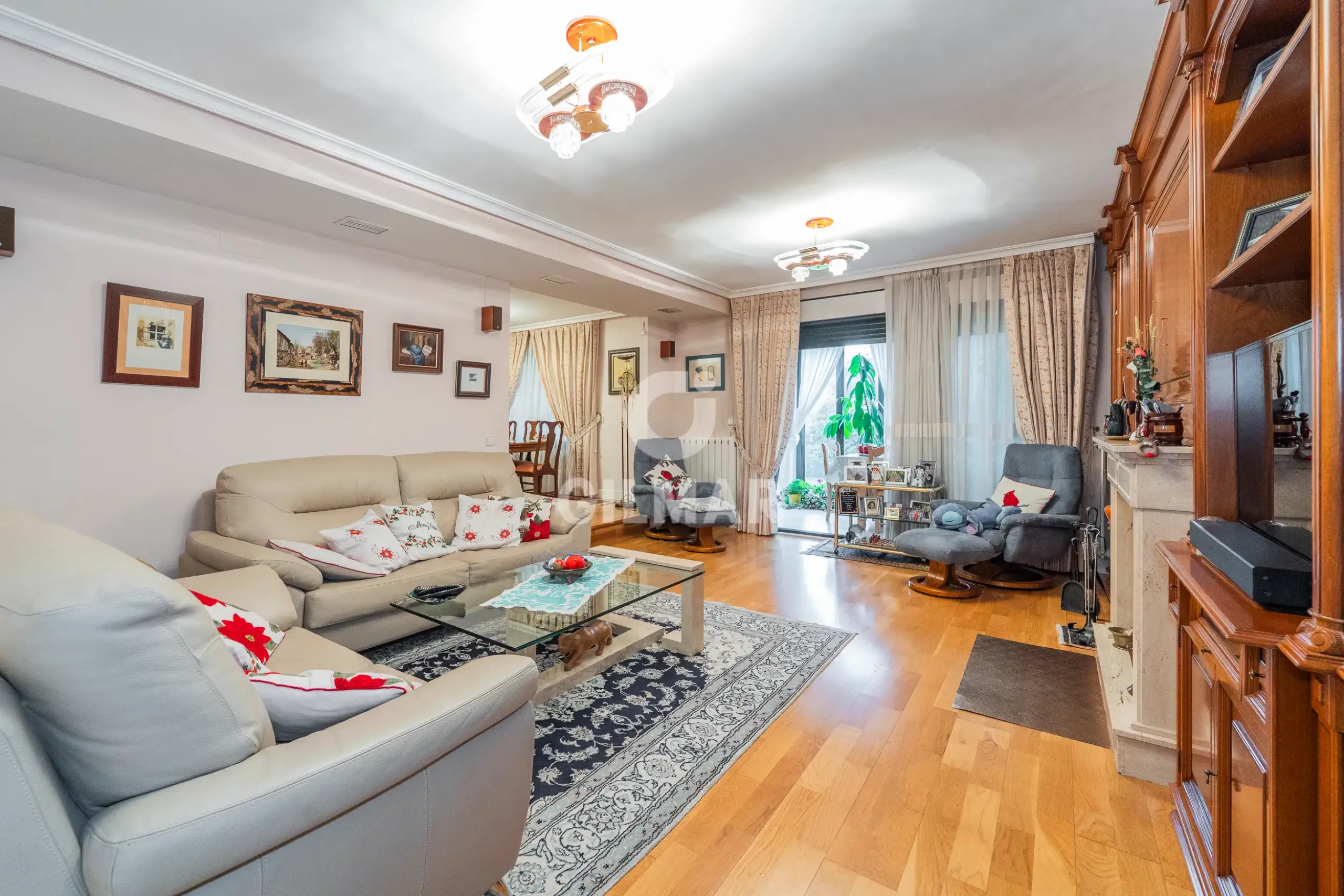 Semi-detached house in La Moraleja - Madrid