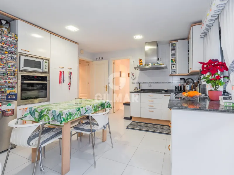 Semi-detached house in La Moraleja - Madrid