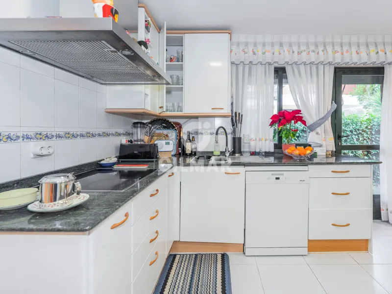 Semi-detached house in La Moraleja - Madrid