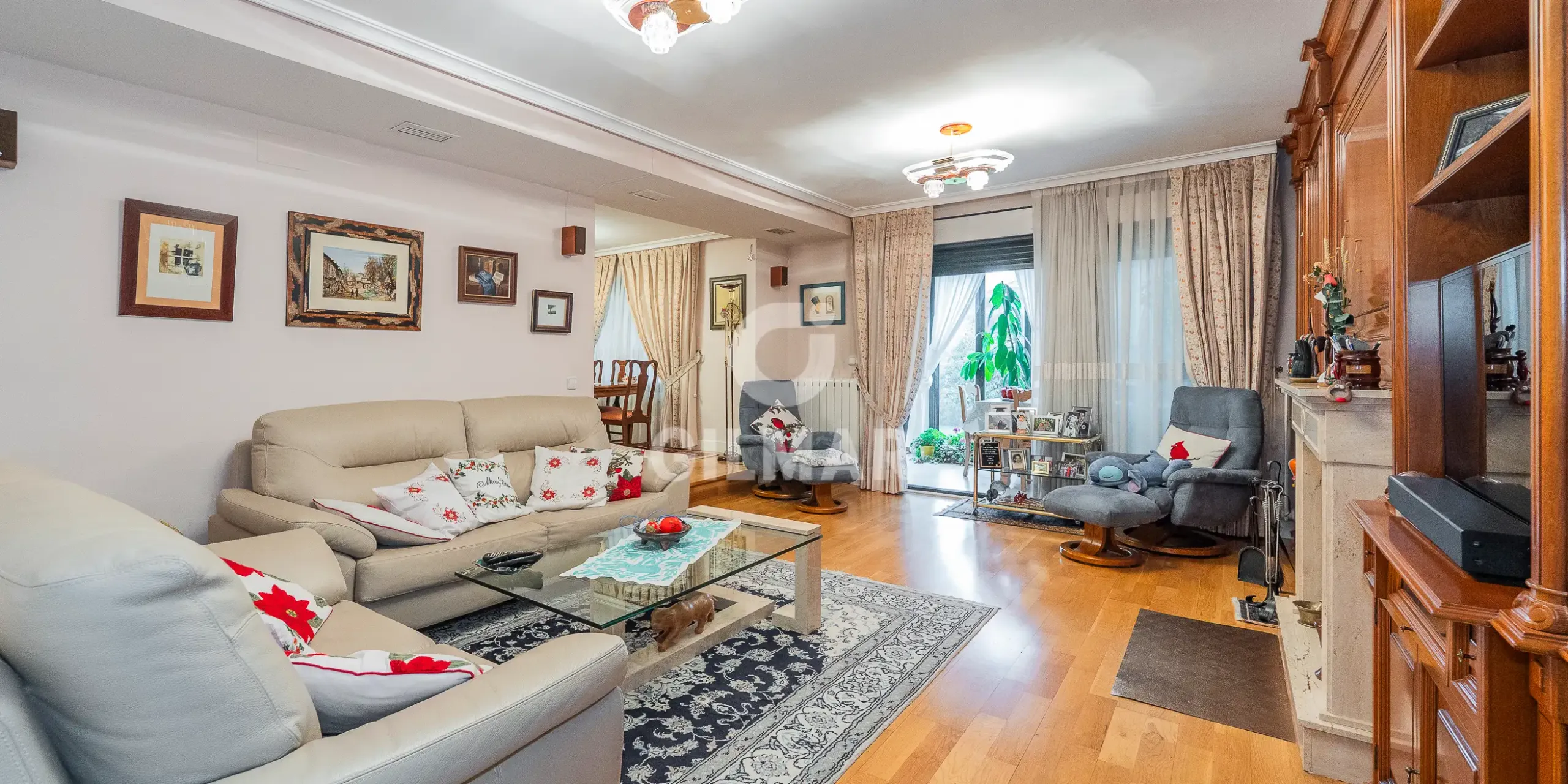 Semi-detached house in La Moraleja - Madrid