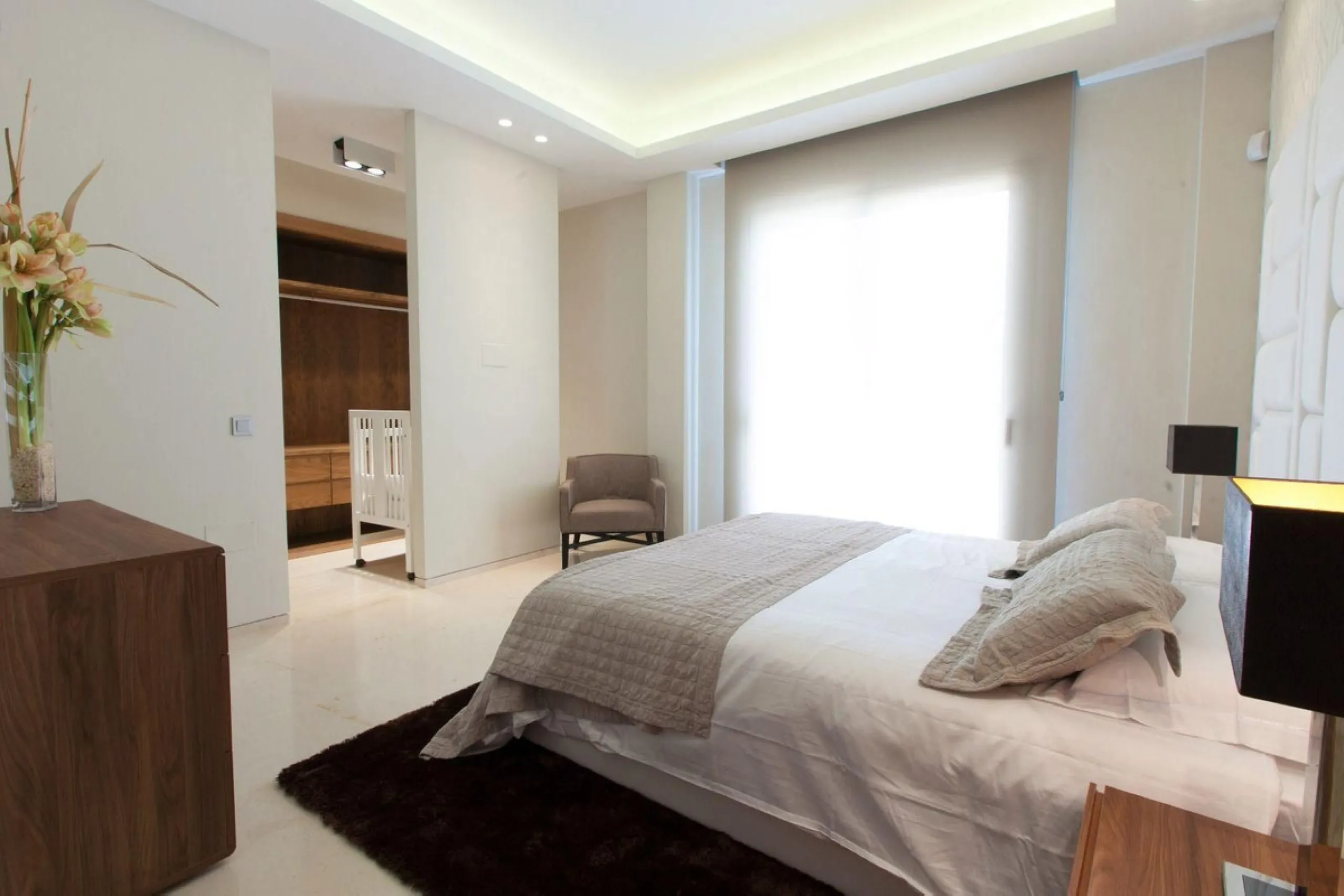 ? **Detached Villa in El Rosario, East Marbella**