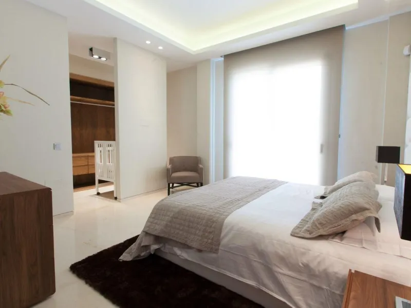 ? **Detached Villa in El Rosario, East Marbella**