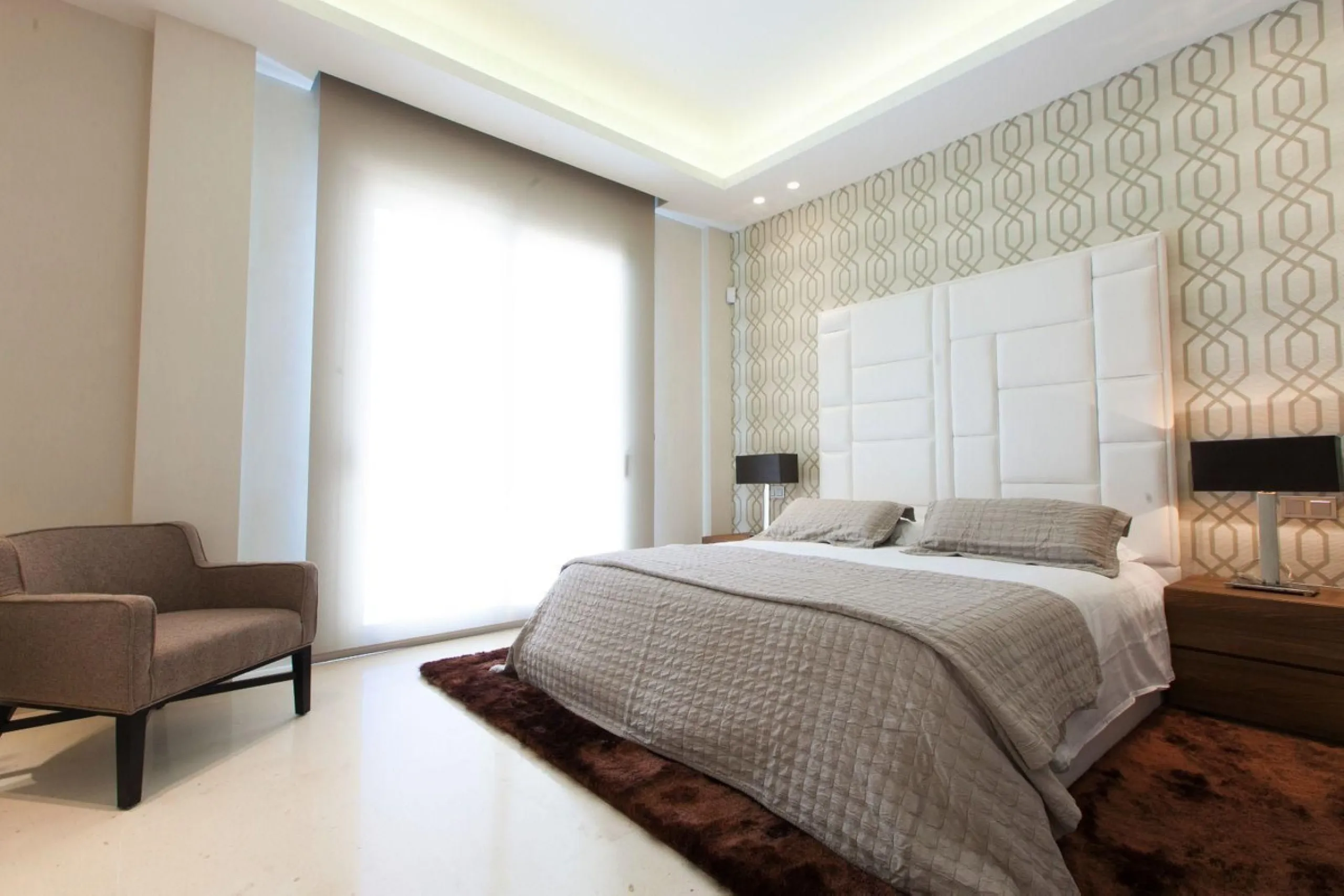 ? **Detached Villa in El Rosario, East Marbella**