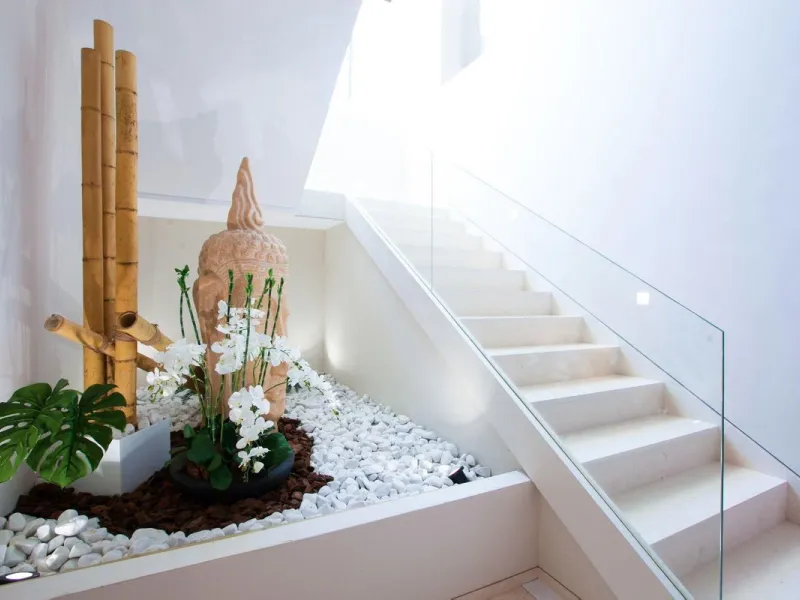 ? **Detached Villa in El Rosario, East Marbella**