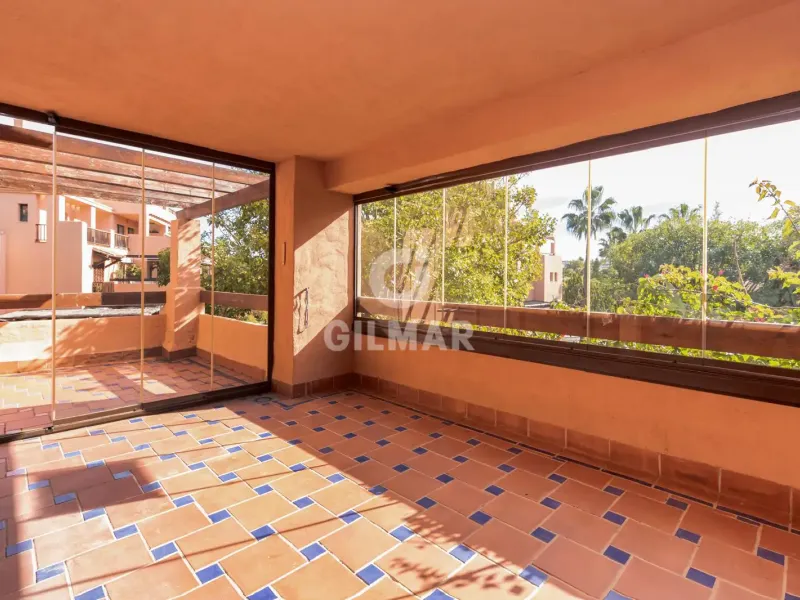 Apartment in Estepona Este - Málaga