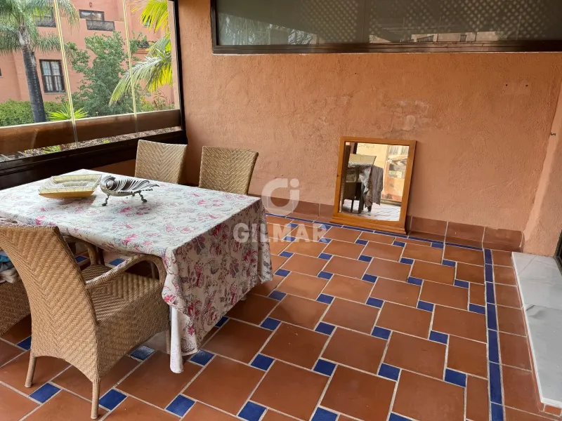 Apartment in Estepona Este - Málaga