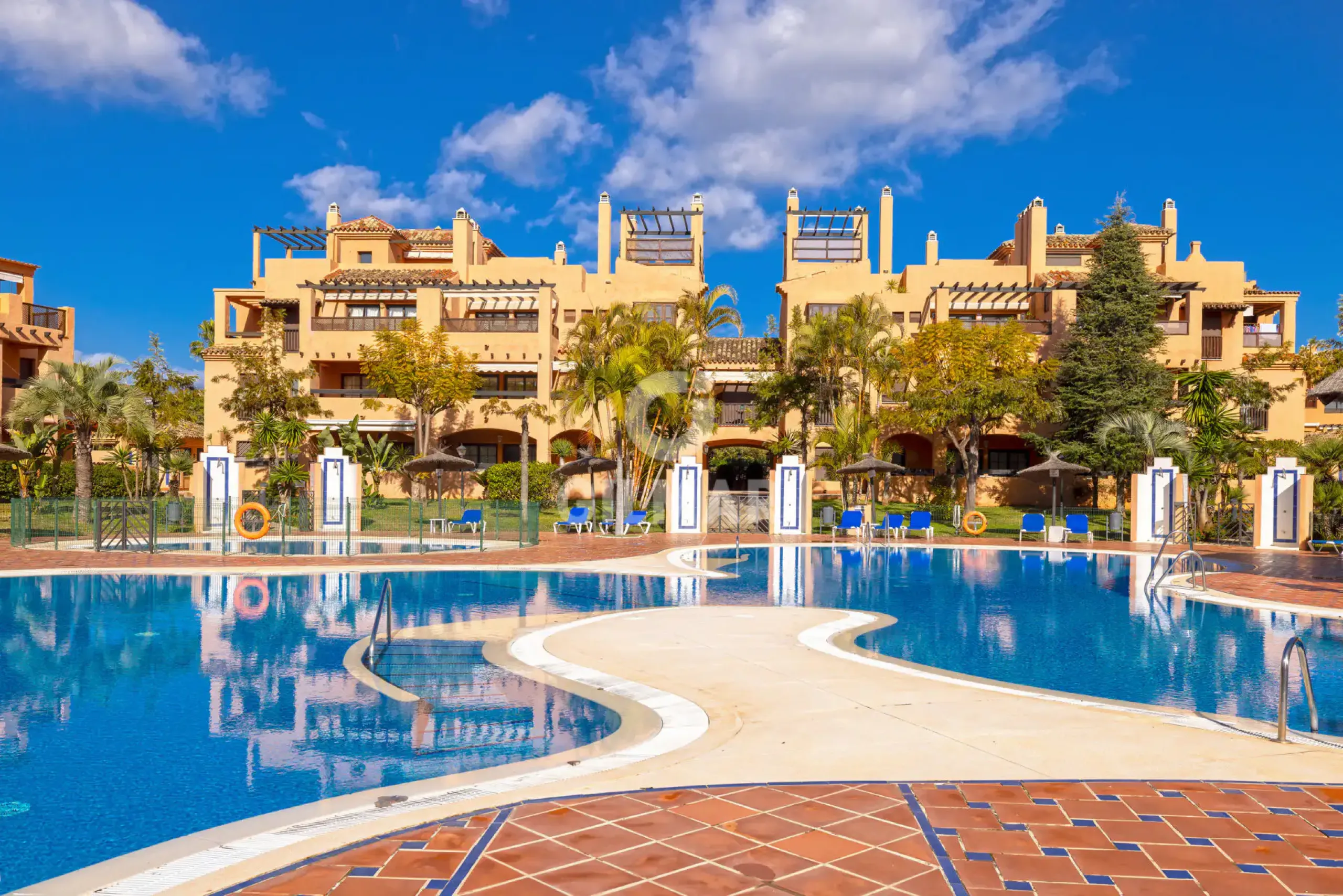 Apartment in Estepona Este - Málaga