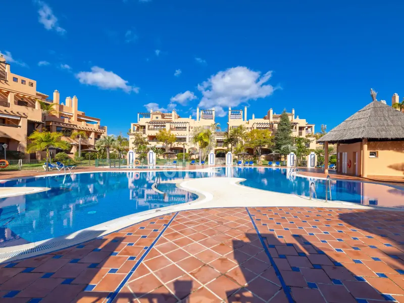 Apartment in Estepona Este - Málaga