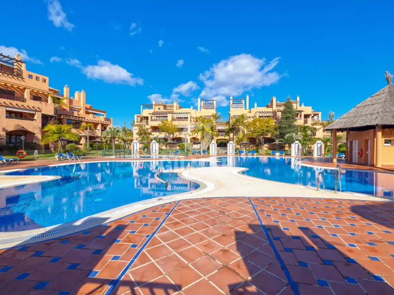 Apartment in Estepona Este - Málaga