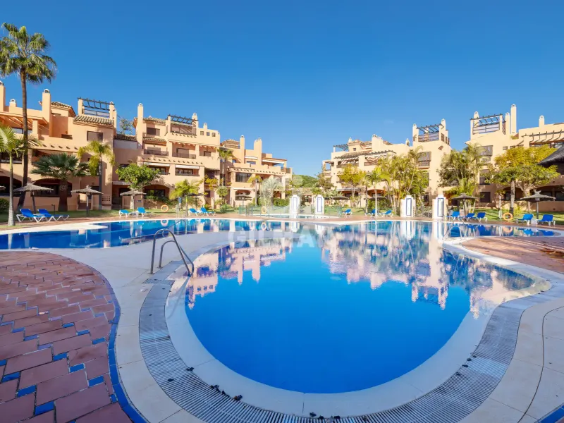 Apartment in Estepona Este - Málaga