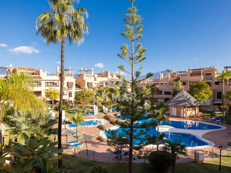 Apartment in Estepona Este - Málaga