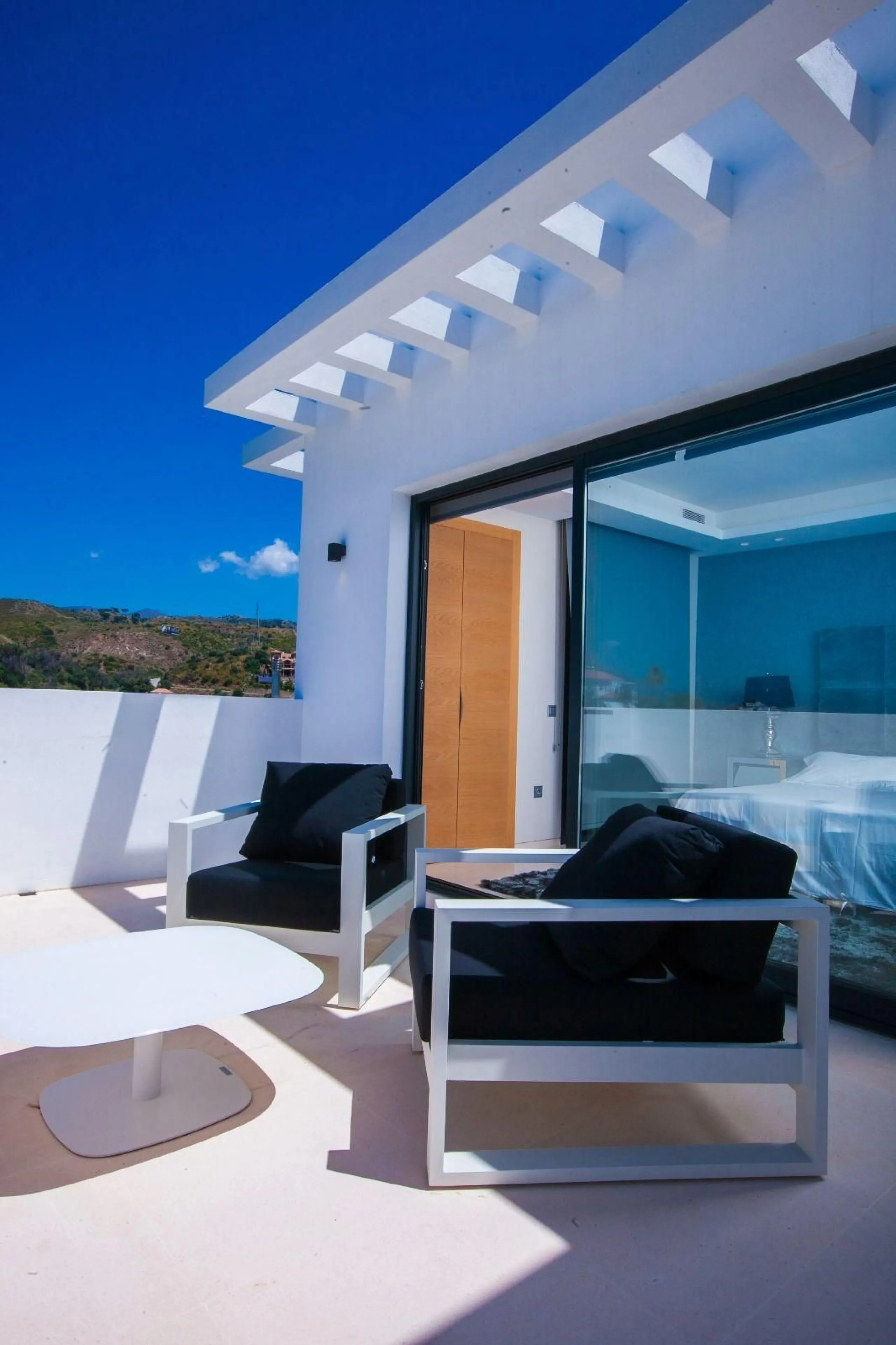 ? **Detached Villa in El Rosario, East Marbella**