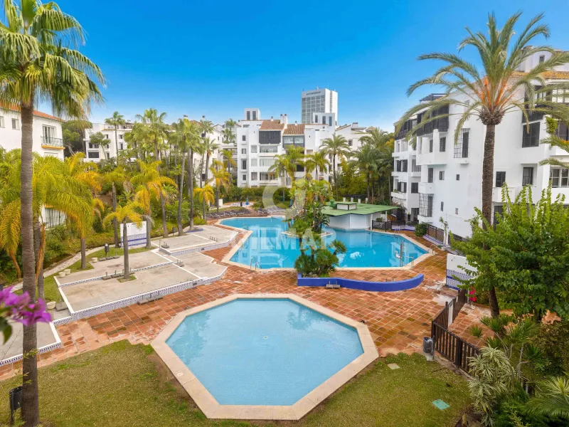Apartment in Marbella Este - Málaga