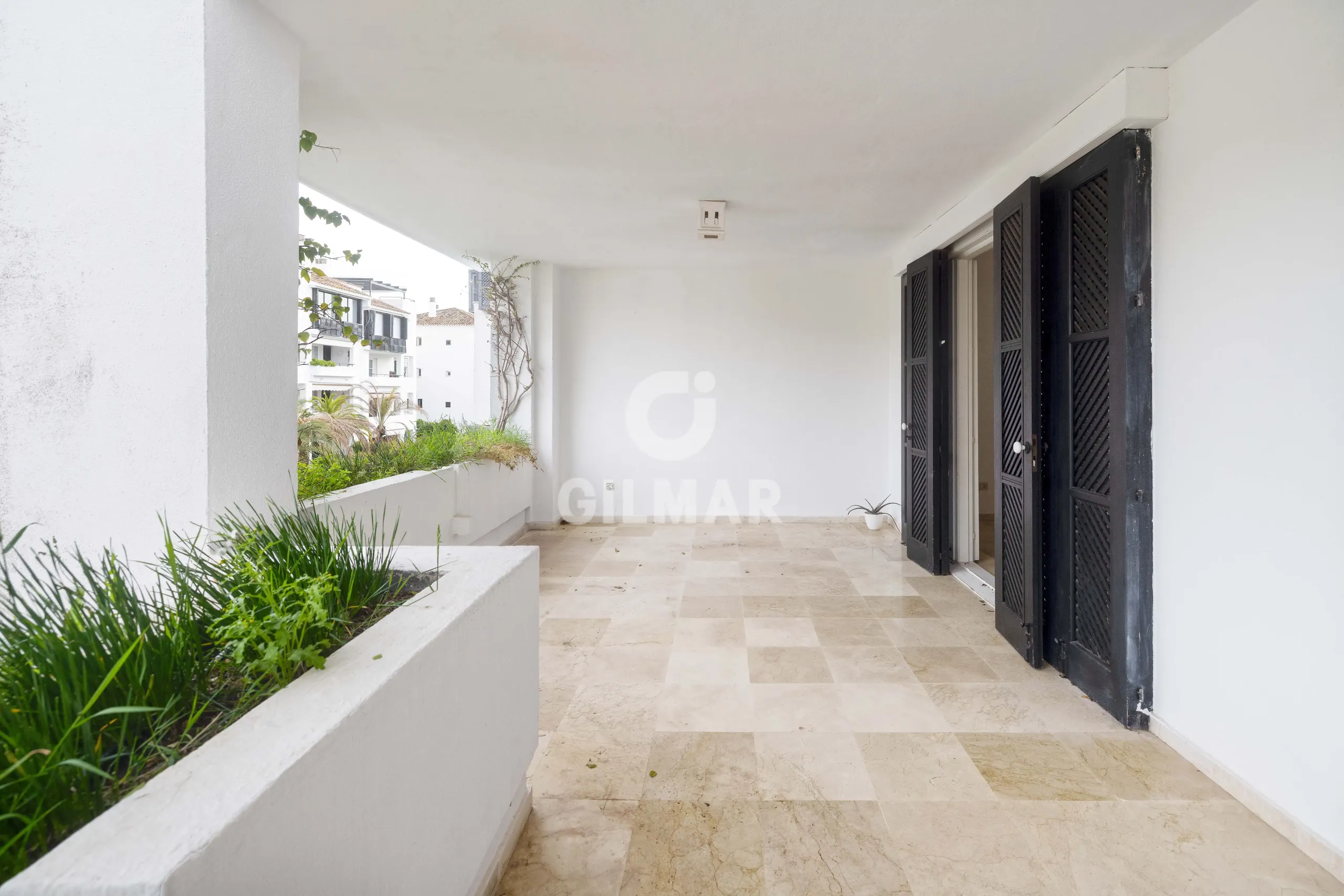 Apartment in Marbella Este - Málaga