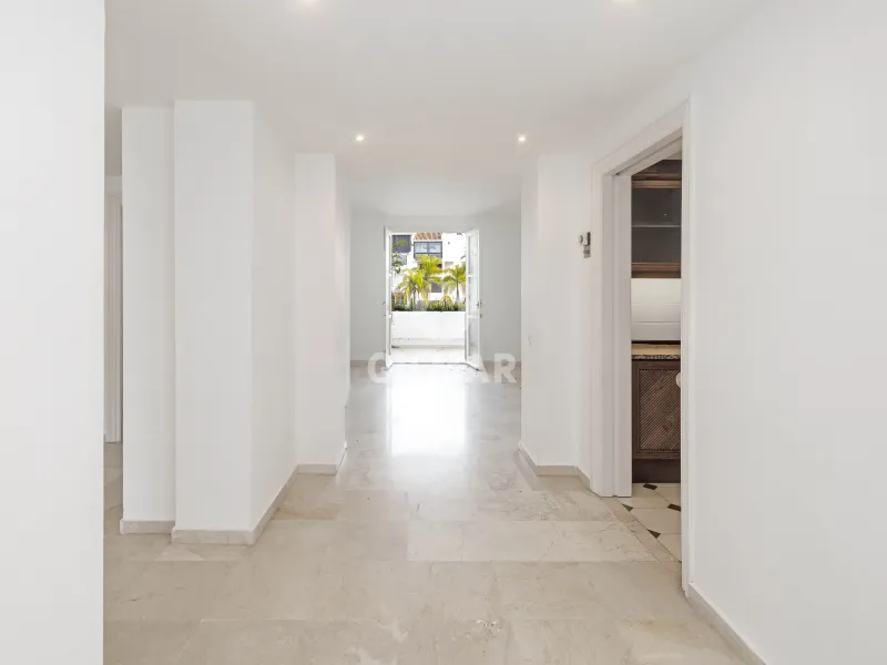 Apartment in Marbella Este - Málaga