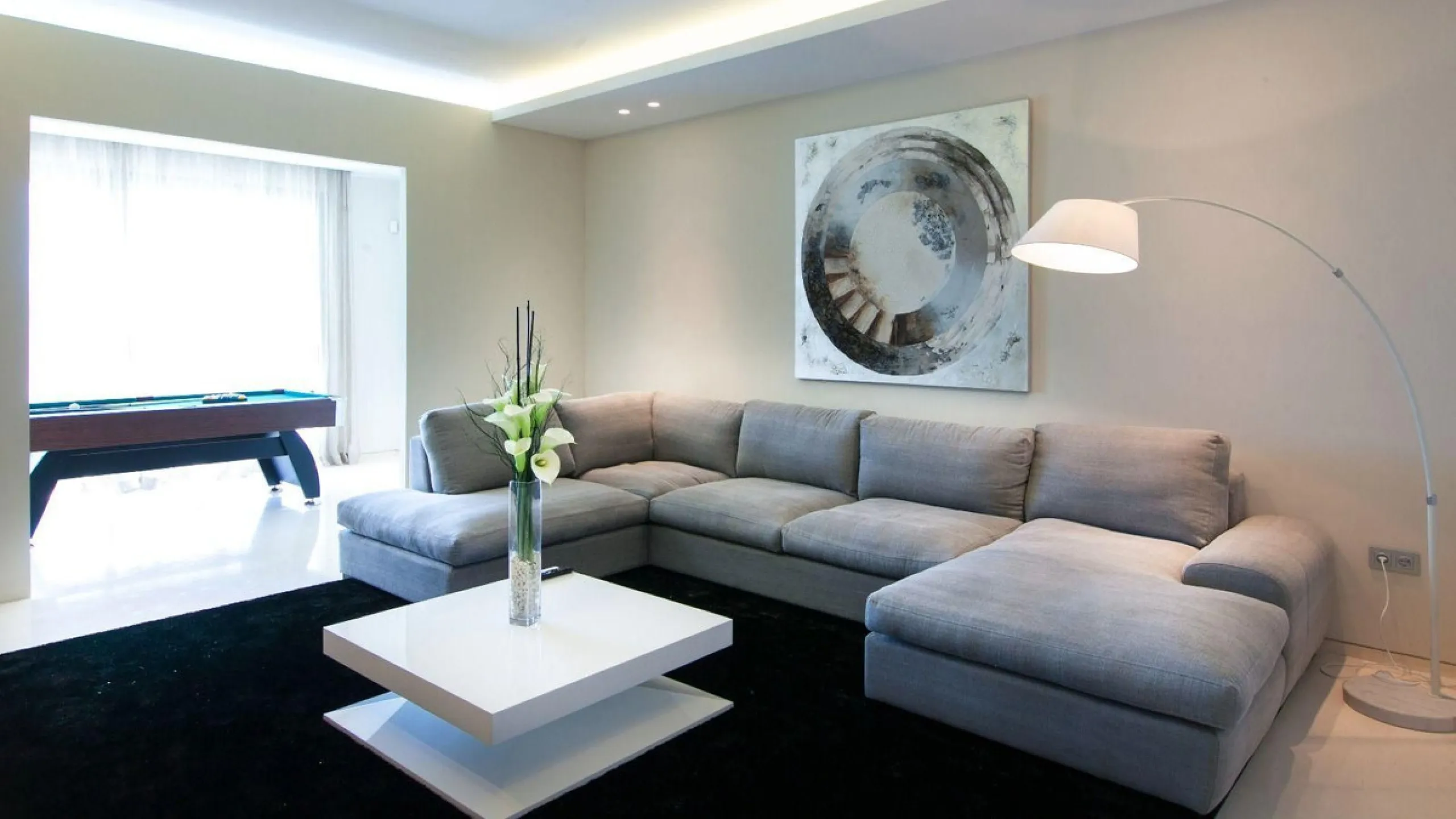 ? **Detached Villa in El Rosario, East Marbella**
