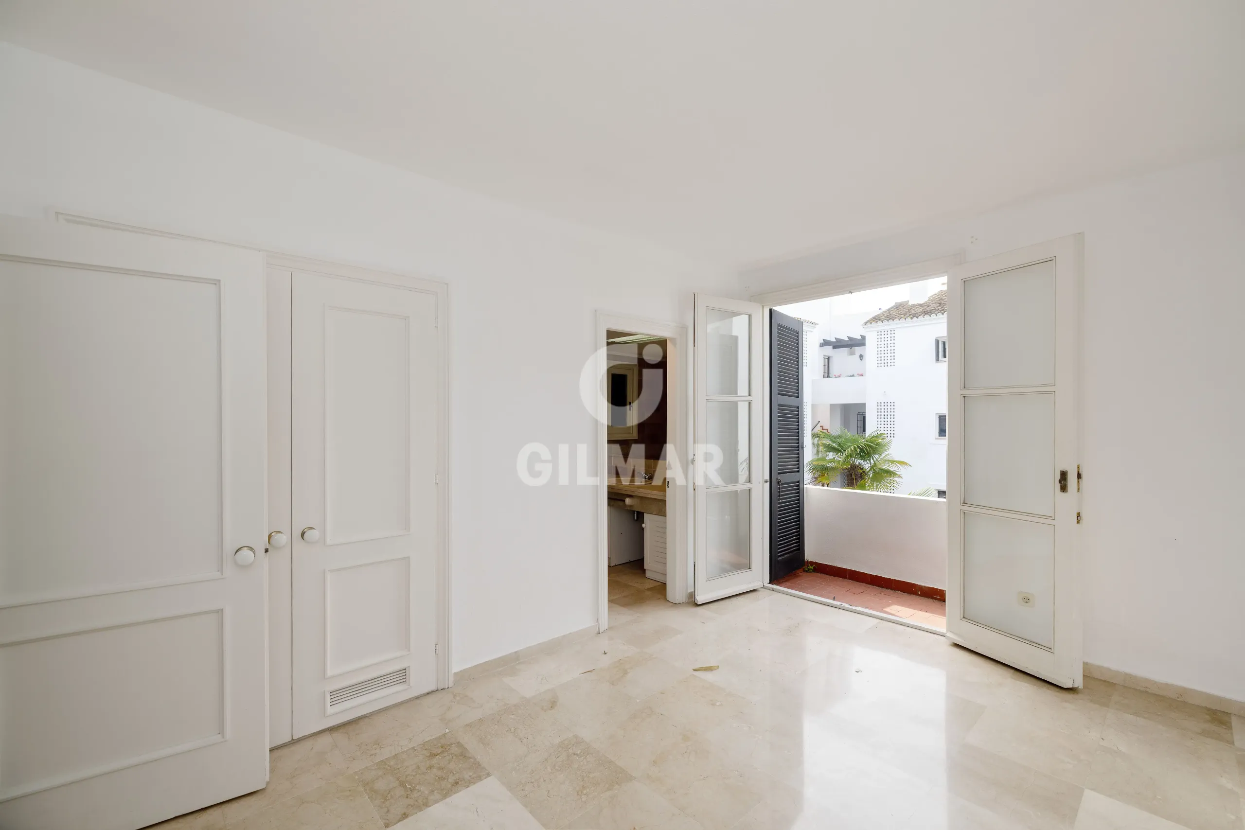 Apartment in Marbella Este - Málaga