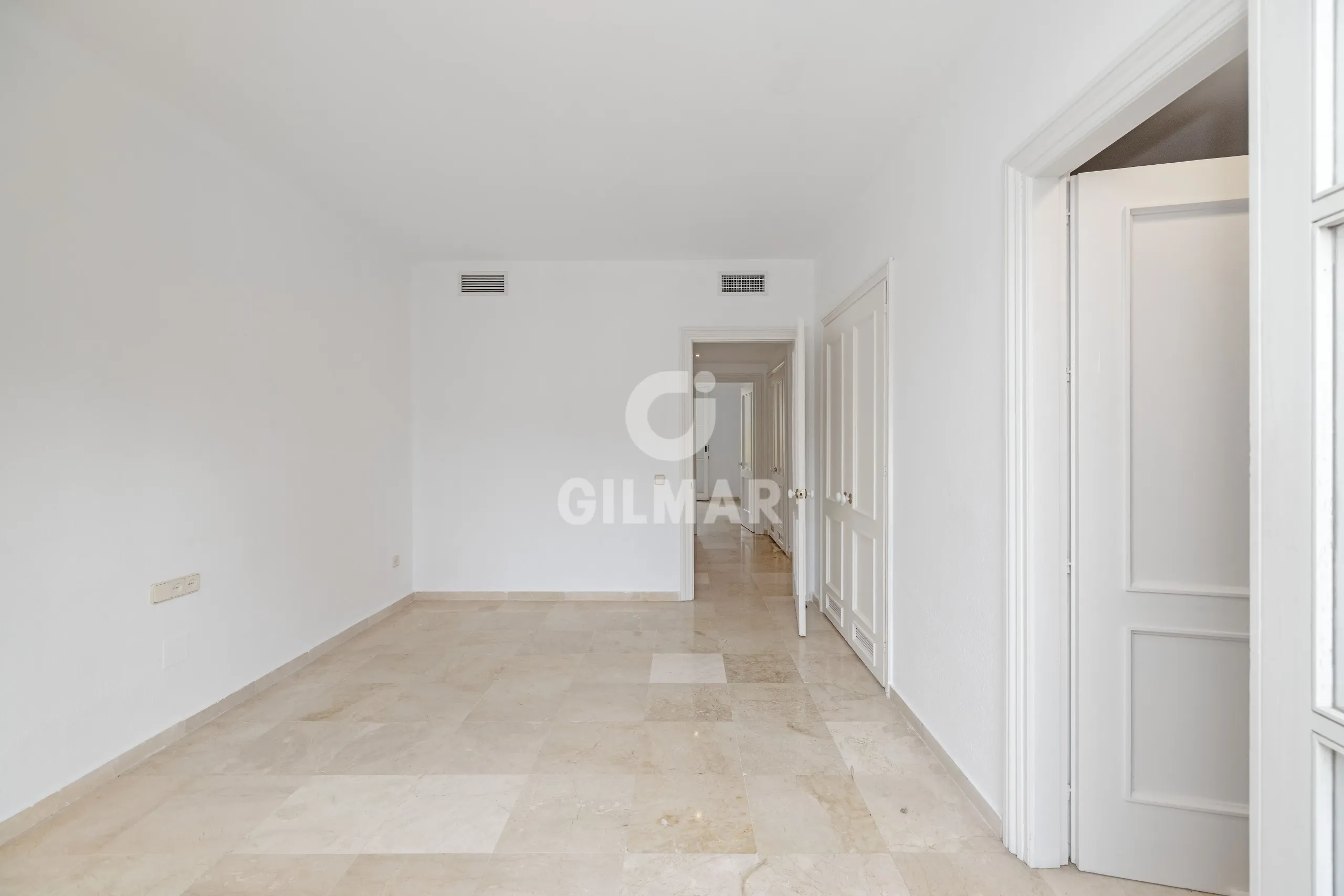 Apartment in Marbella Este - Málaga