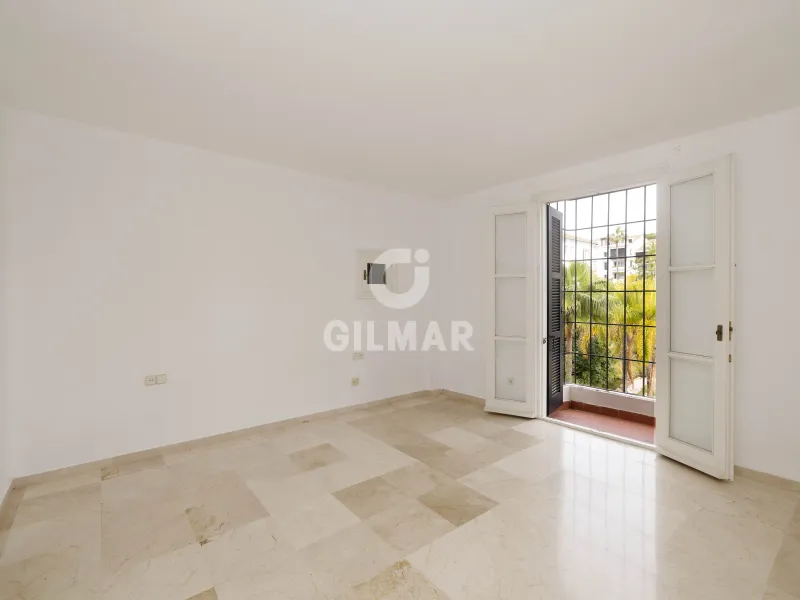 Apartment in Marbella Este - Málaga
