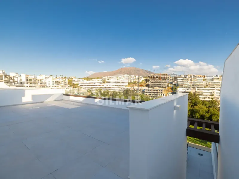 Ático en Estepona - Málaga