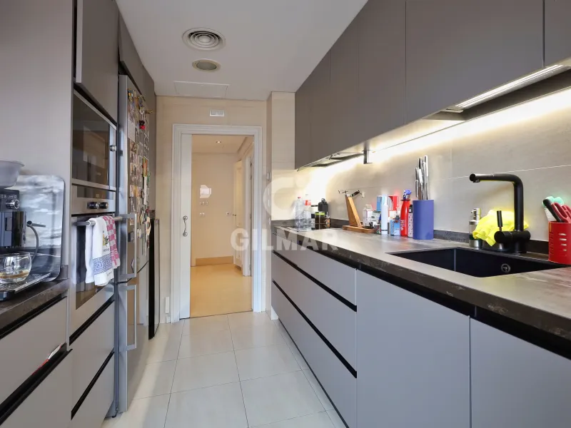 Apartment in Legazpi - Madrid