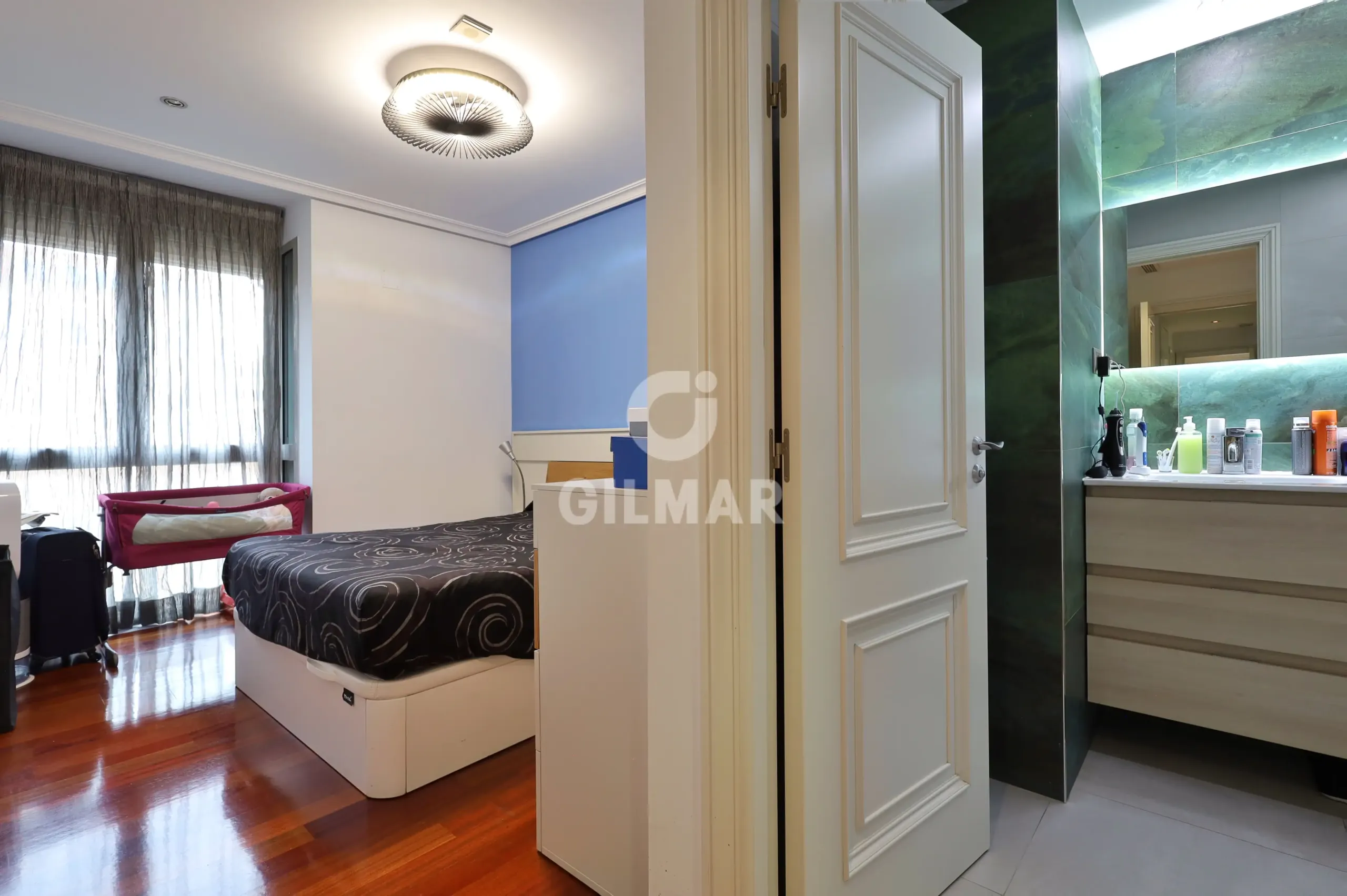 Apartment in Legazpi - Madrid