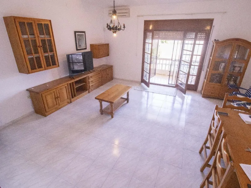 Acogedora casa con piscina y vistas al mar en Coma-Ruga, Costa Dorada