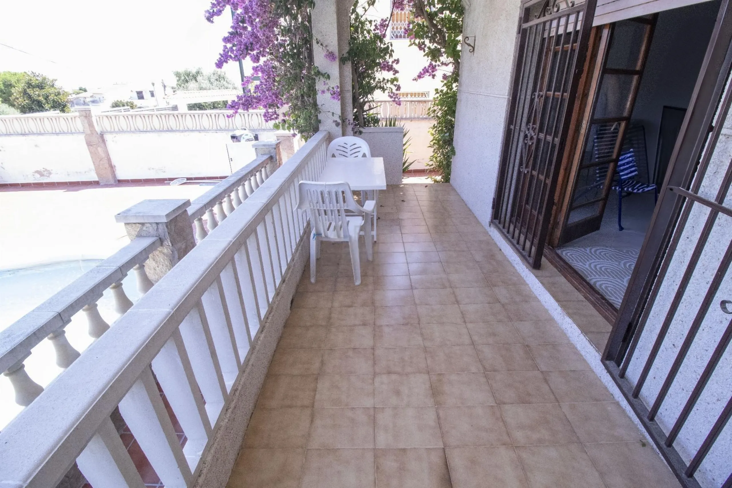 Acogedora casa con piscina y vistas al mar en Coma-Ruga, Costa Dorada