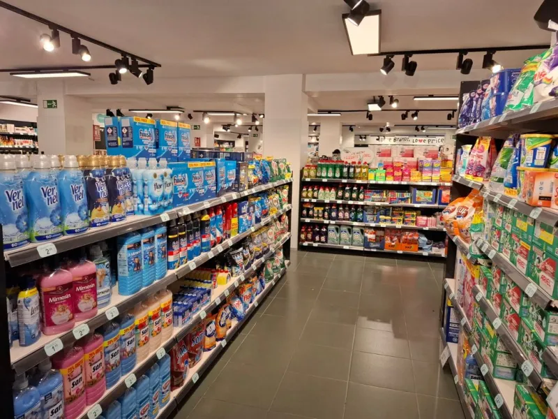 Local comercial con inquilino (supermercado) en Madrid
