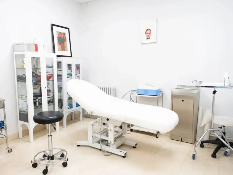 Investment Property in Madrid — Leased to a Prestigious Private Clinic
