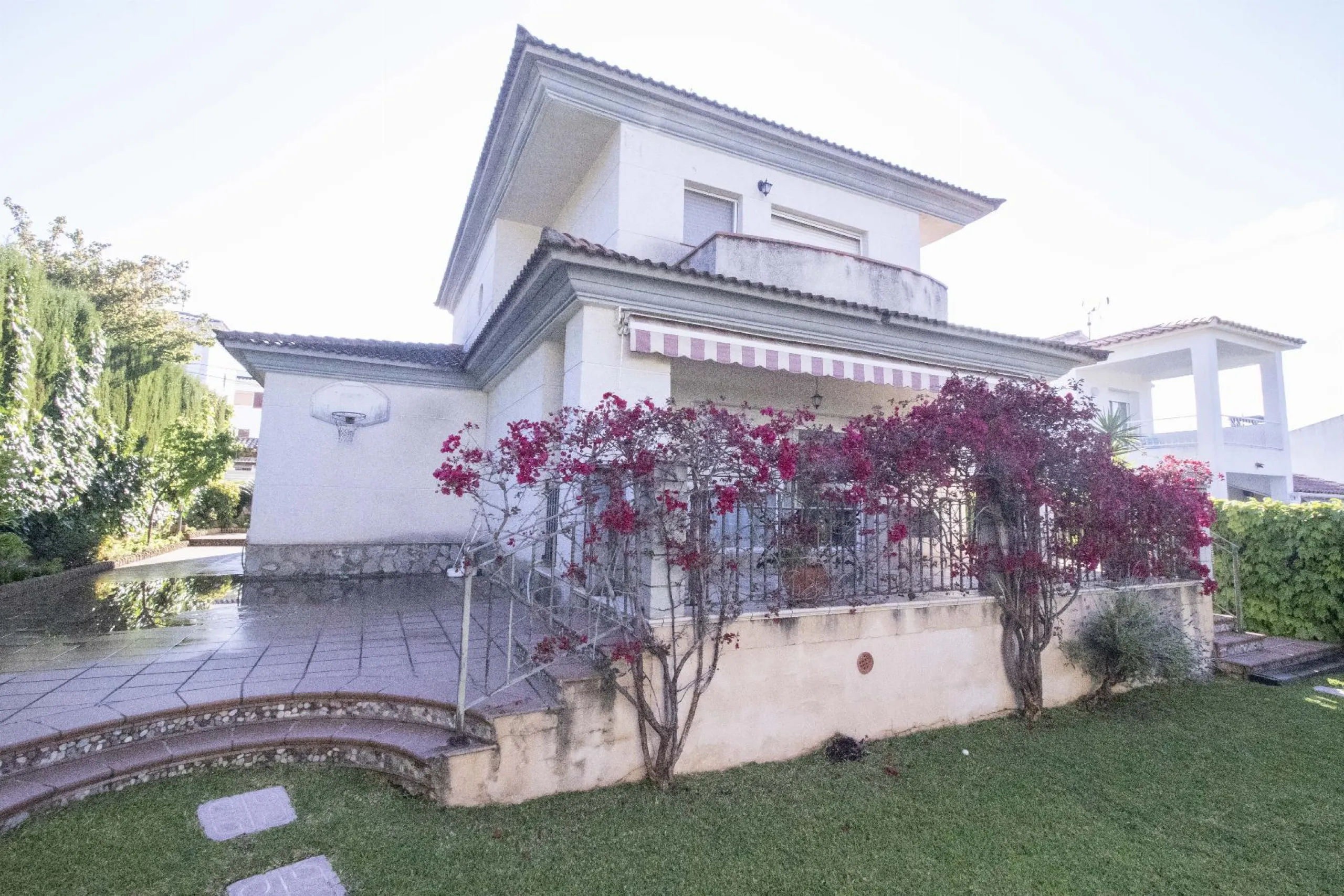 Two-Storey House with Garden and Pool in Coma Ruga, Costa Dorada