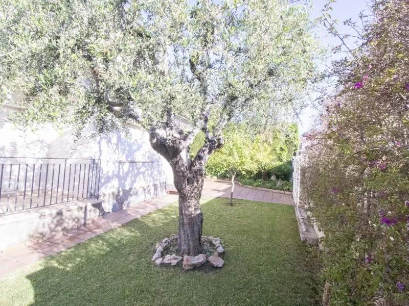Two-Storey House with Garden and Pool in Coma Ruga, Costa Dorada