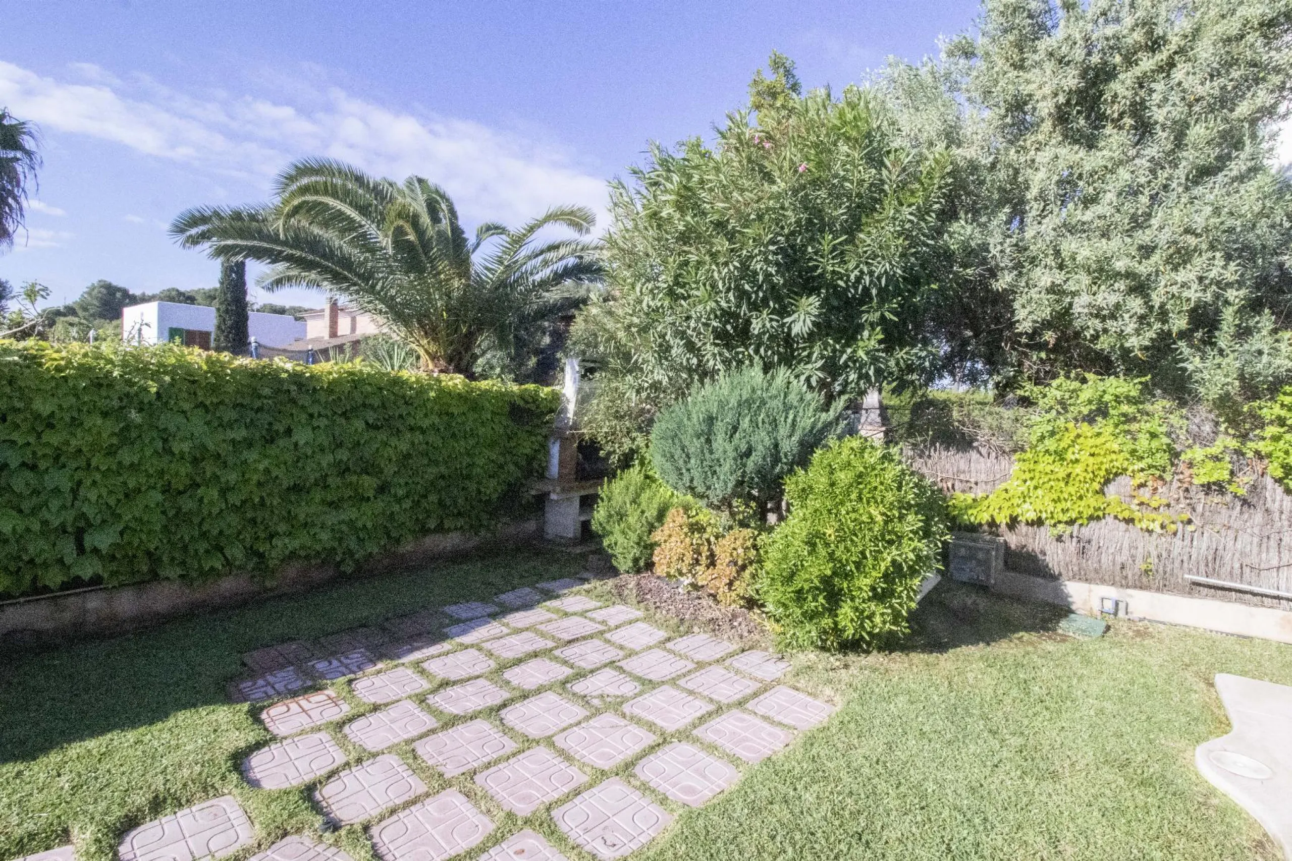 Two-Storey House with Garden and Pool in Coma Ruga, Costa Dorada