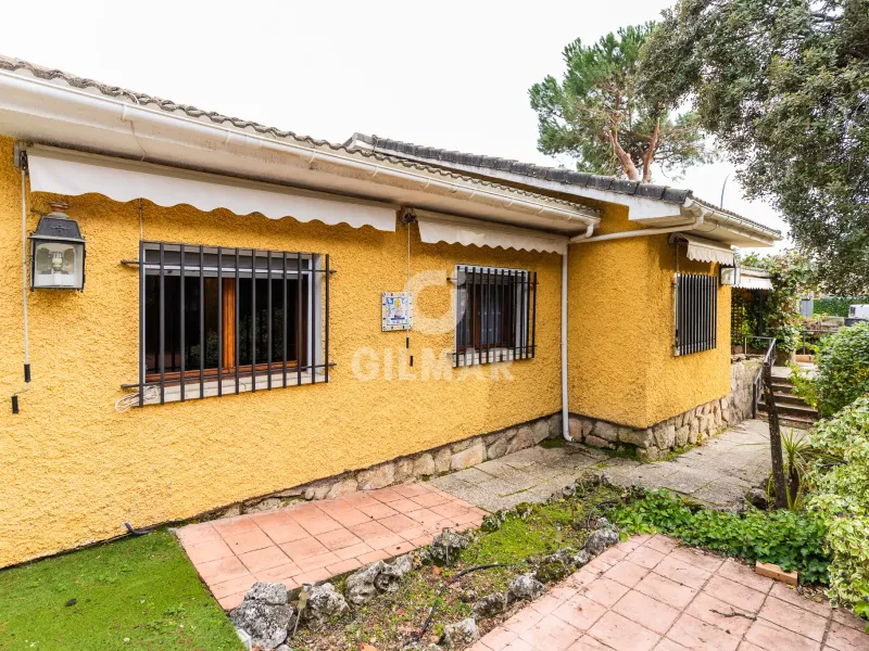 Villa in Hoyo de Manzanares - Madrid