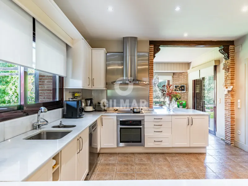 Villa in Majadahonda - Madrid