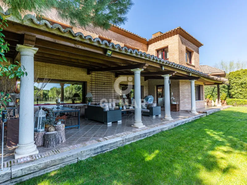 Villa in Majadahonda - Madrid