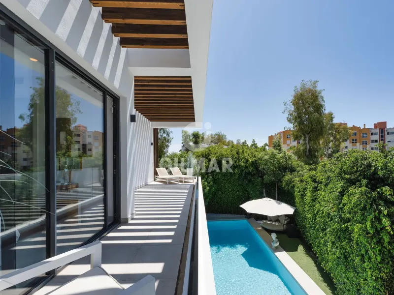 Villa in Estepona Este - Málaga
