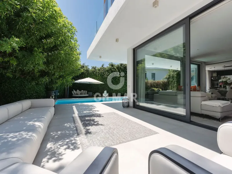 Villa in Estepona Este - Málaga