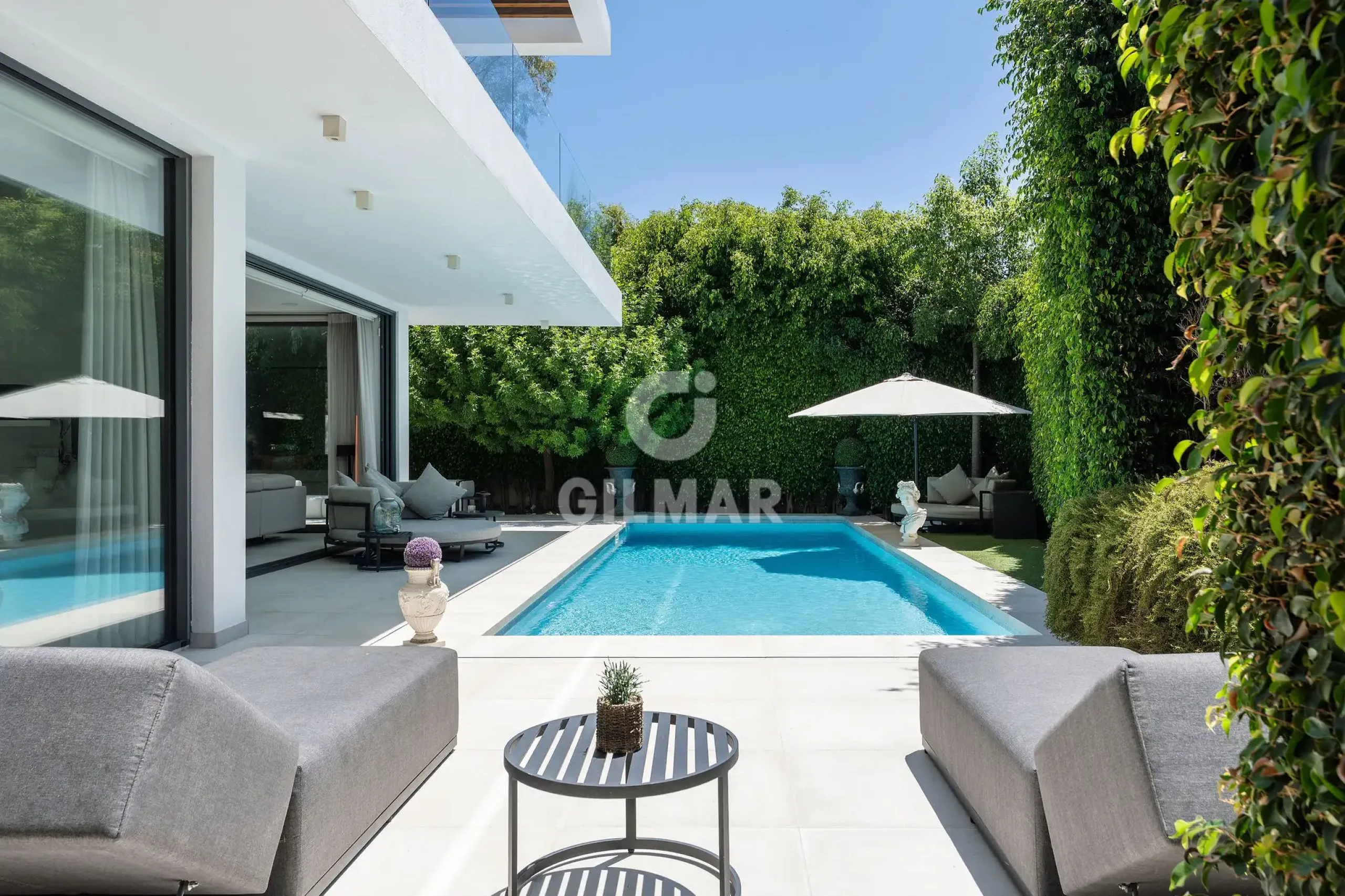 Villa in Estepona Este - Málaga