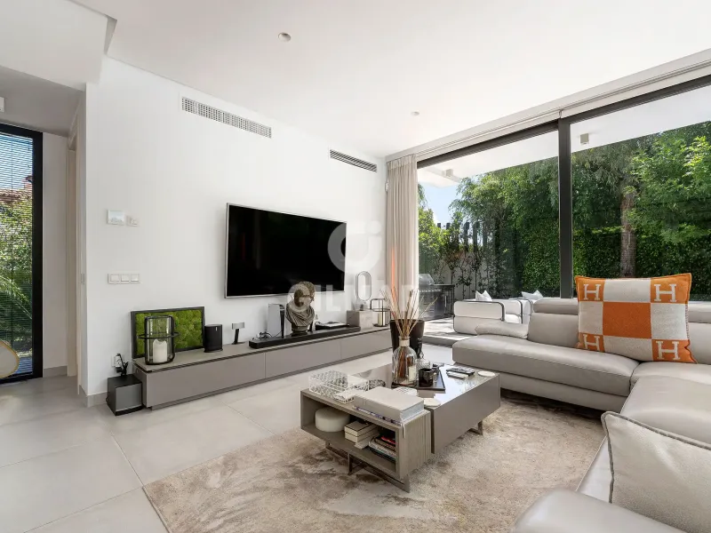 Villa in Estepona Este - Málaga