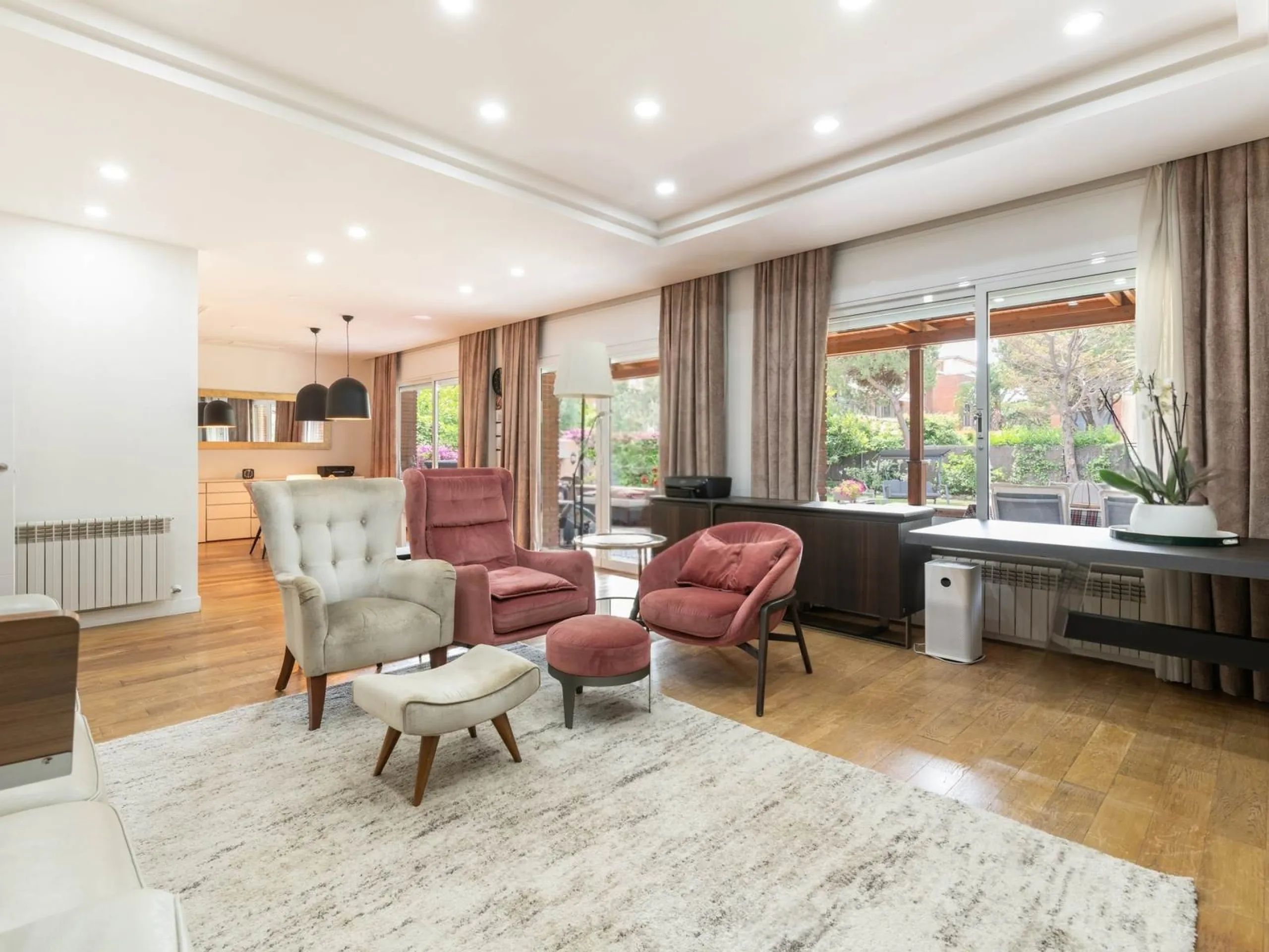 Magnificent High-End Villa in Gava Mar, Barcelona