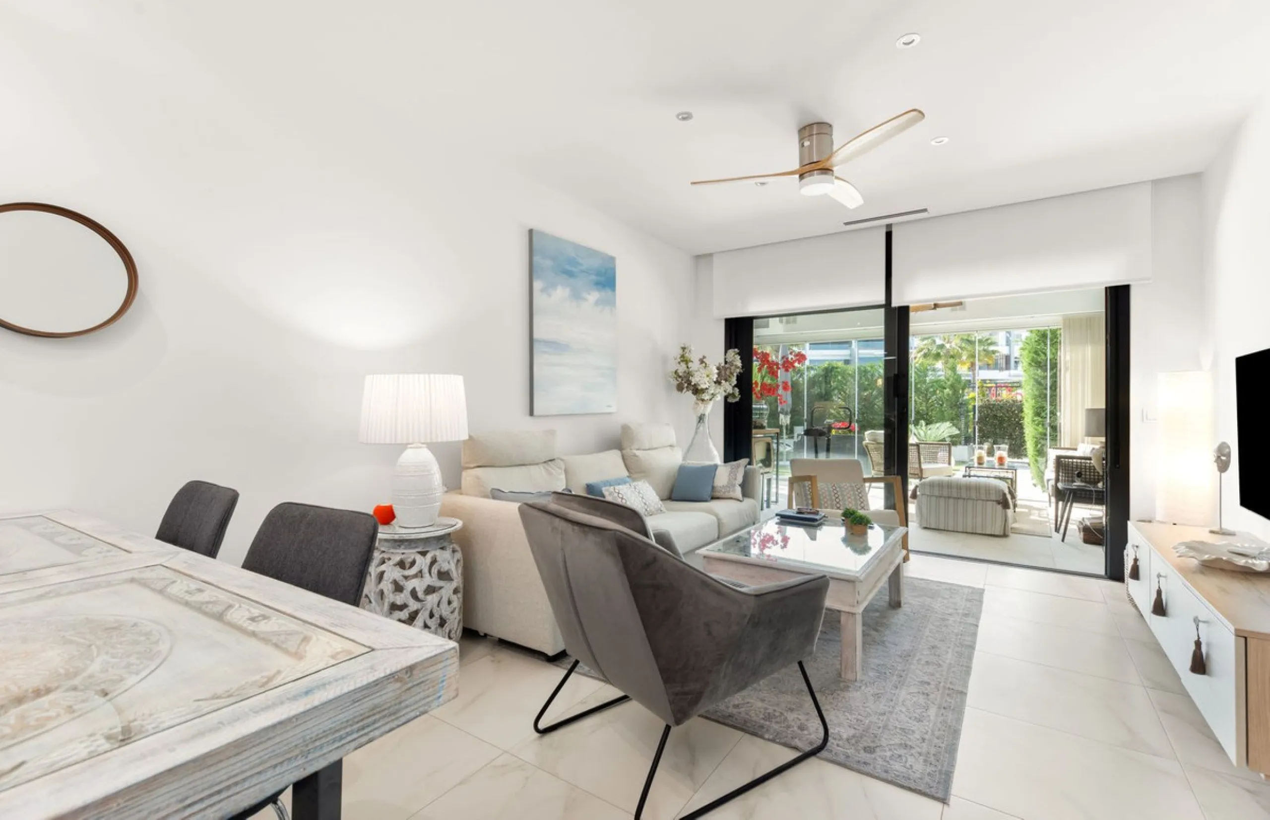 Beautiful ground-floor apartment built in 2020, offered fully furnished and ready to move in — ideal both as a permanent residence or a holiday home.